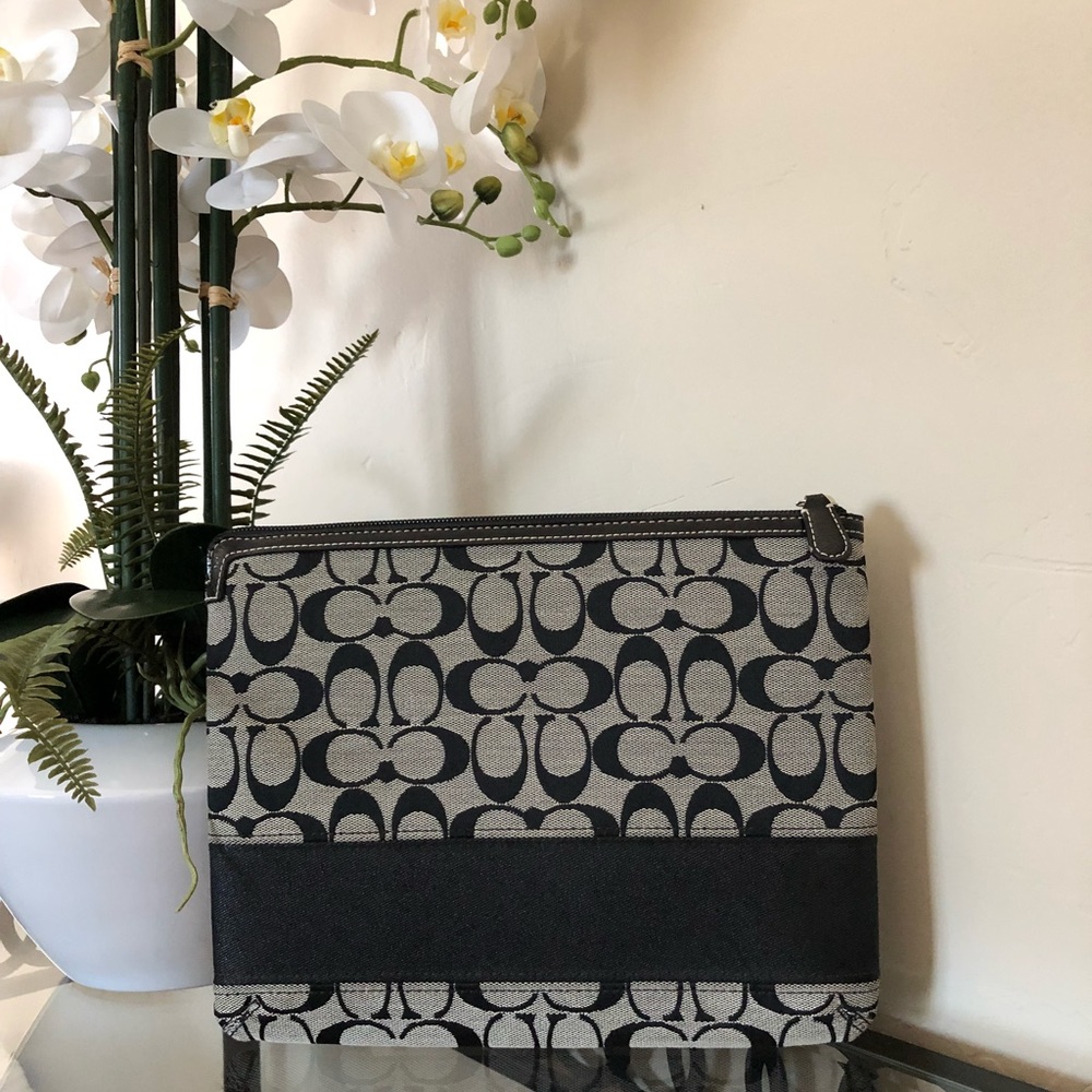 🖤COACH iPad Case